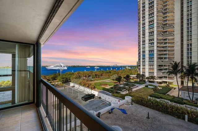 Eastpointe Singer Island Unit 5g photo 32