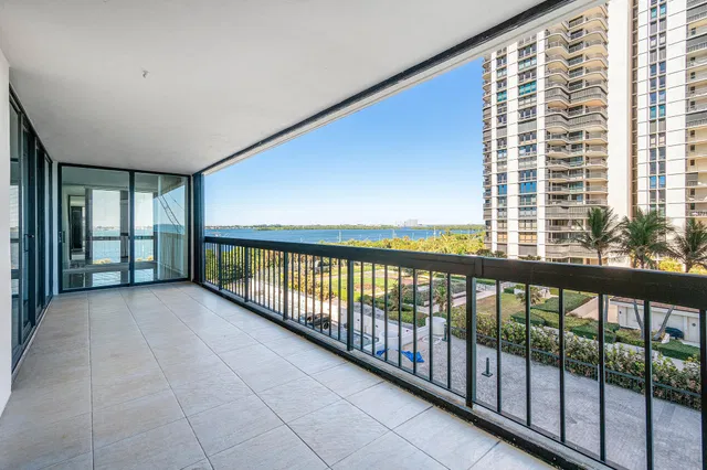 Eastpointe Singer Island Unit 5g photo 34