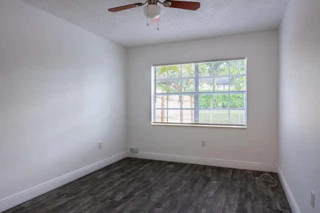  Residence photo 5