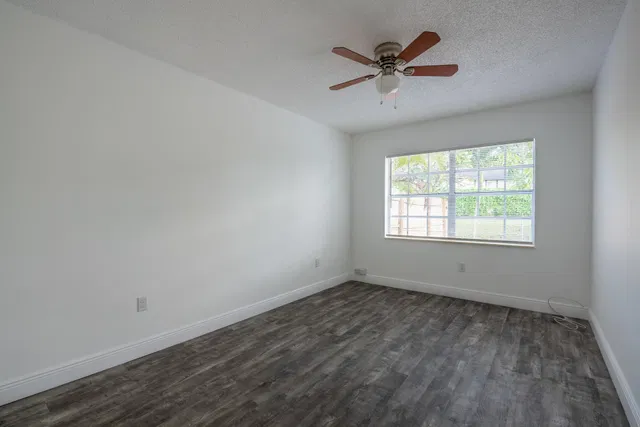  Residence photo 7