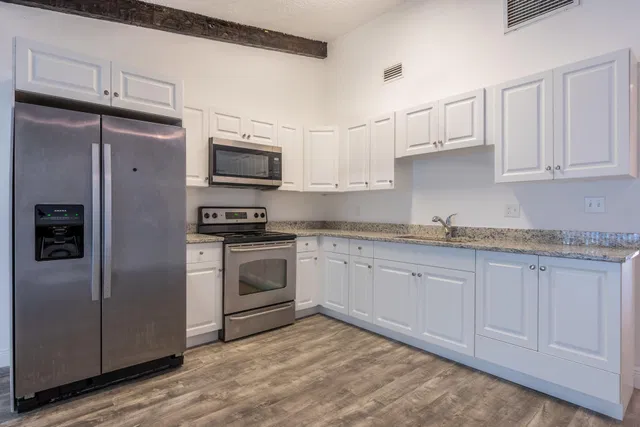  Residence photo 18