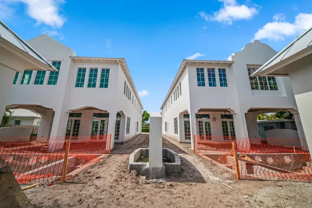 Residence photo 22
