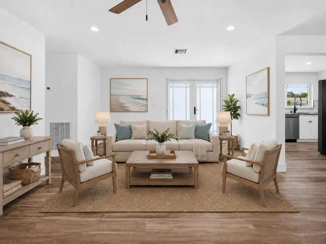 Residence photo 3