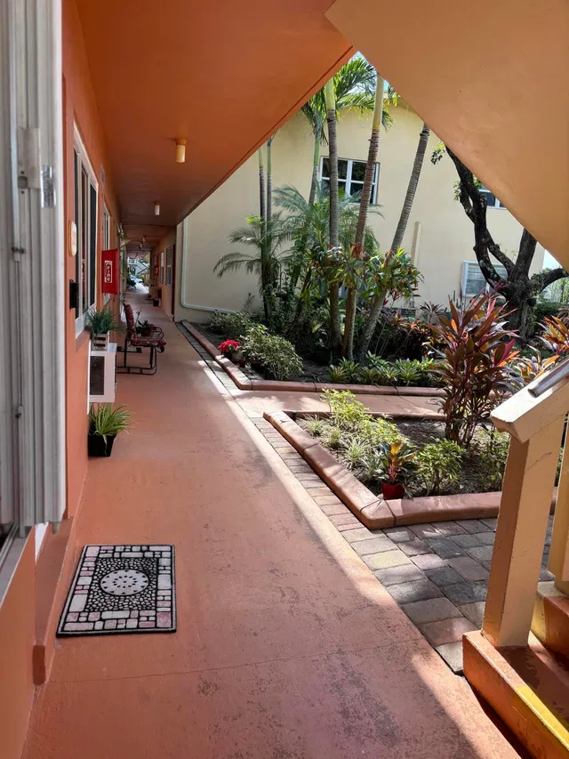  Unit 204 photo 22
