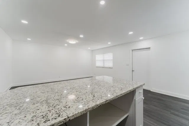  Residence photo 17