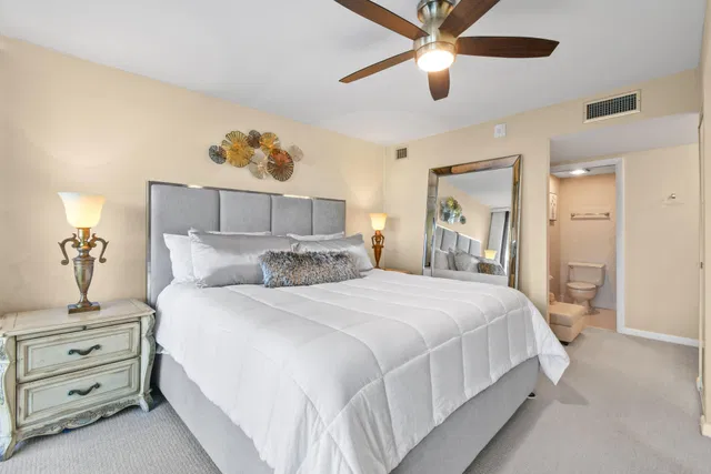 Unit 206 photo 25