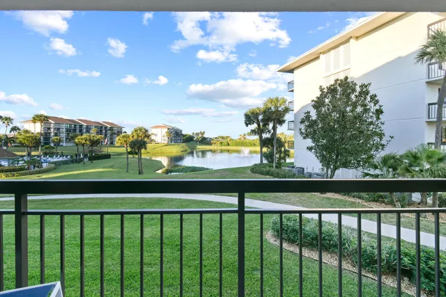 Unit 206 photo 42
