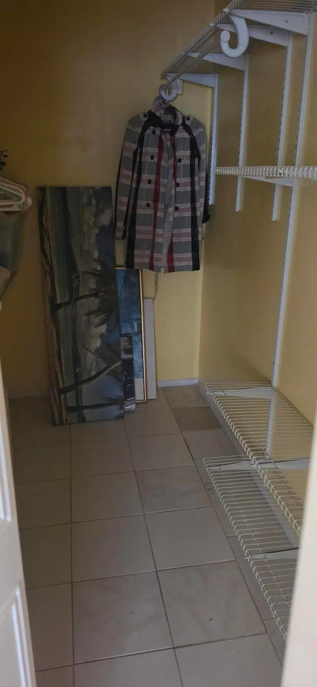 Unit 133 photo 3