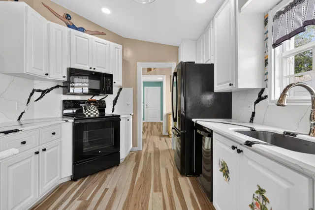 Residence photo 22