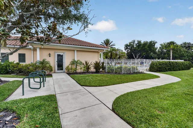 Residence photo 66