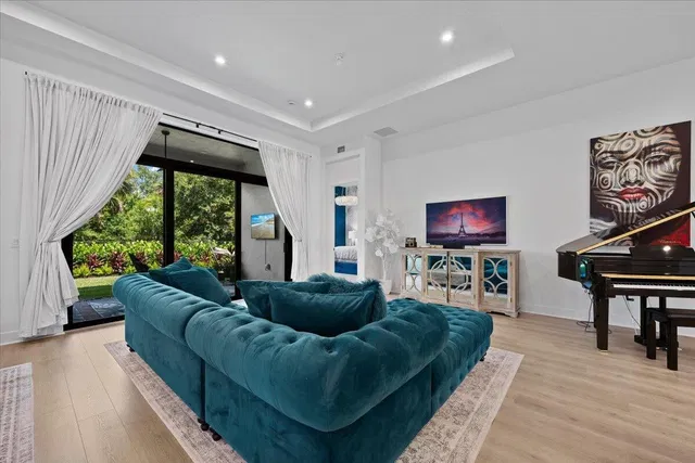 Residence photo 10