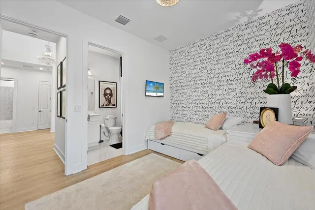 Residence photo 18