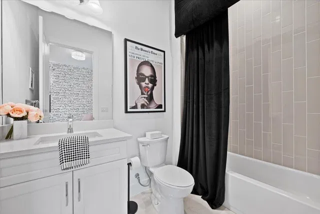 Residence photo 19