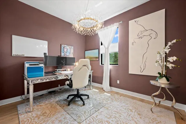 Residence photo 20