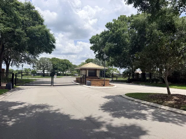  Residence photo 45