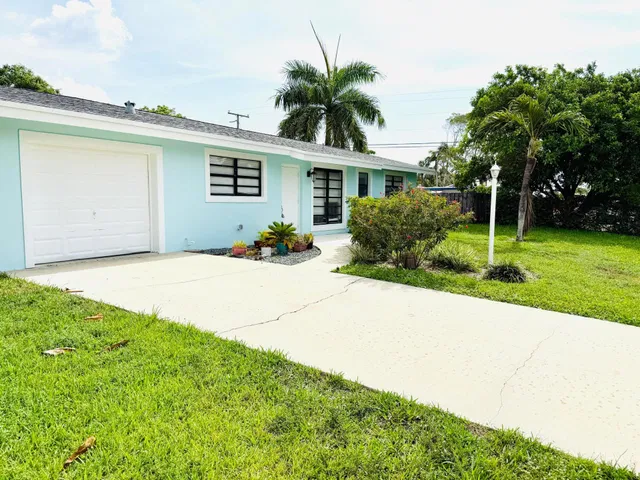 Residence photo 2