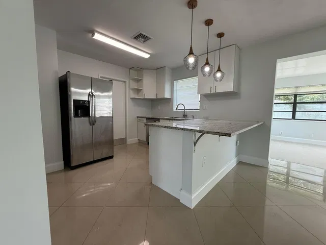 Residence photo 4