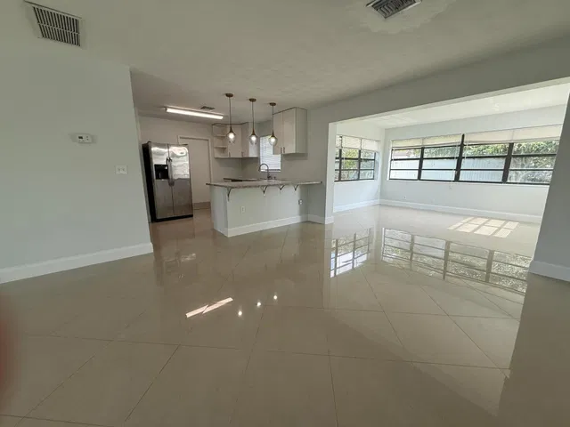 Residence photo 8