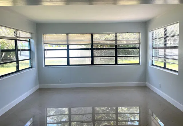 Residence photo 13