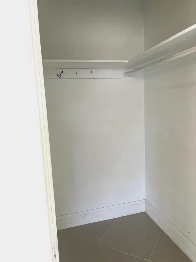 Residence photo 19