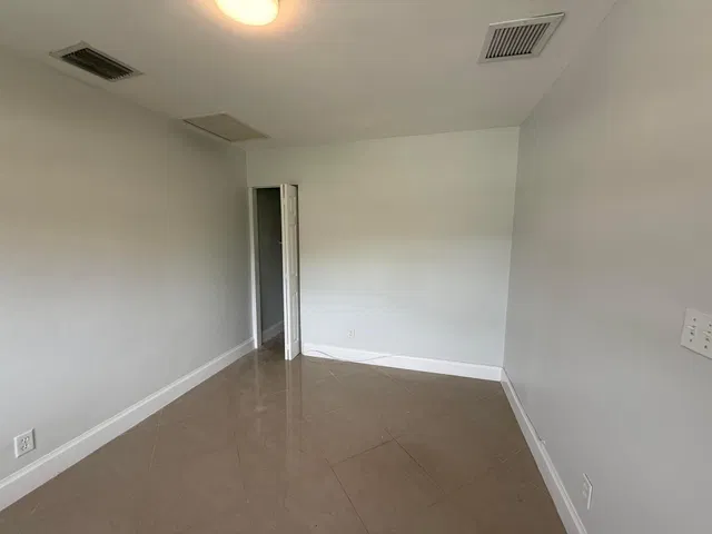 Residence photo 23