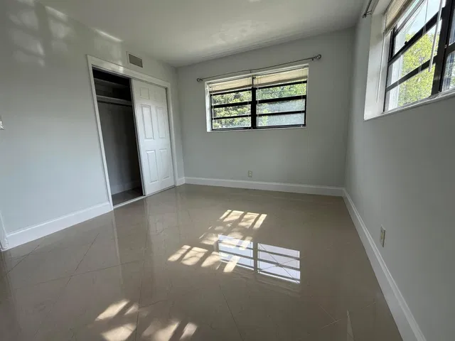 Residence photo 28
