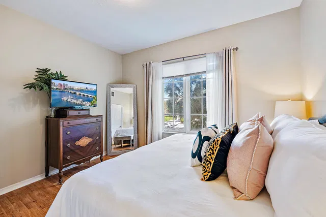 Town Center Jupiter Unit 225 photo 6