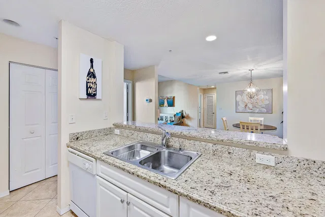 Town Center Jupiter Unit 225 photo 10