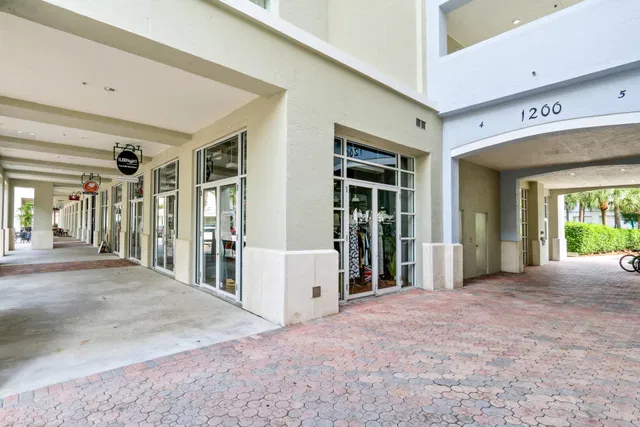 Town Center Jupiter Unit 225 photo 13