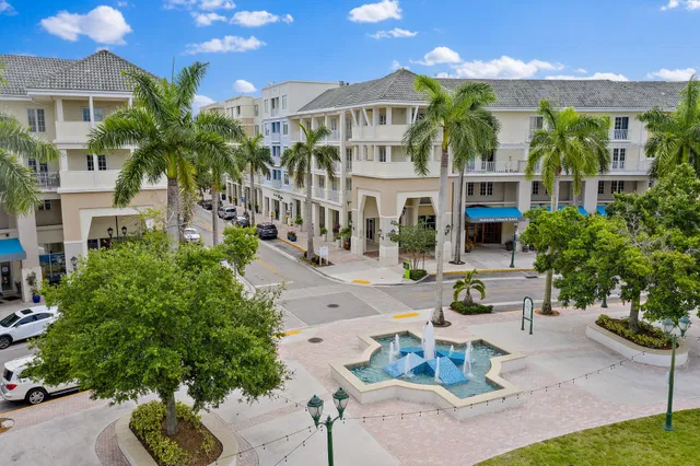 Town Center Jupiter Unit 225 photo 17