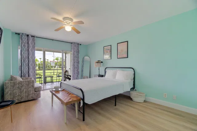 Unit 211 photo 12