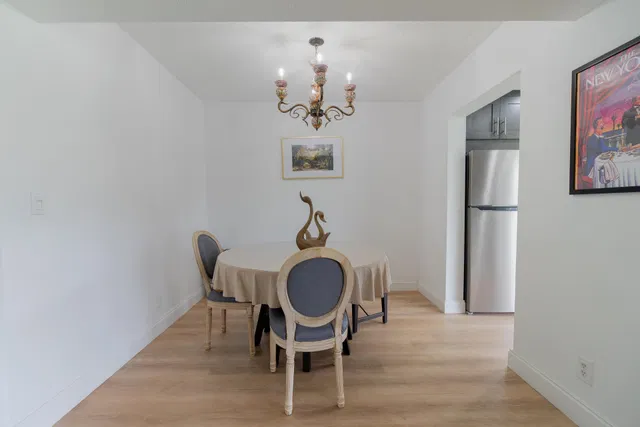 Unit 211 photo 18