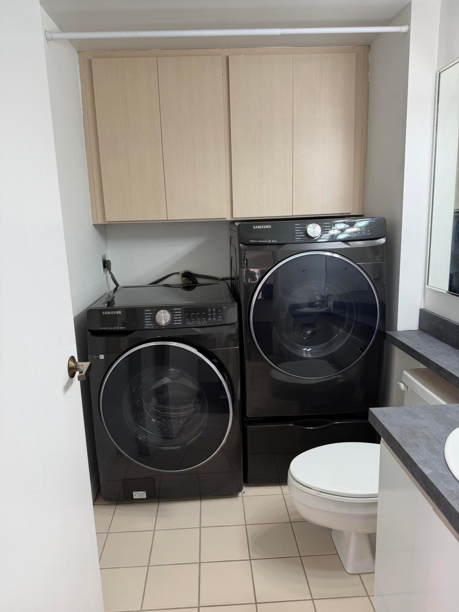 Unit 61d photo 14