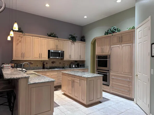 Residence photo 5