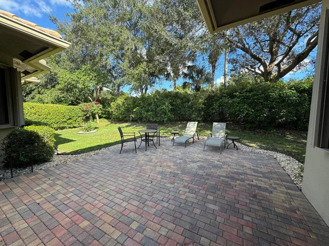 Residence photo 19
