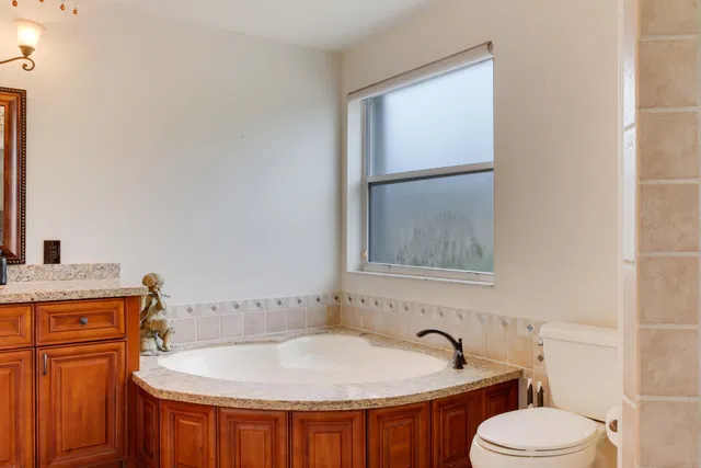 Residence photo 44
