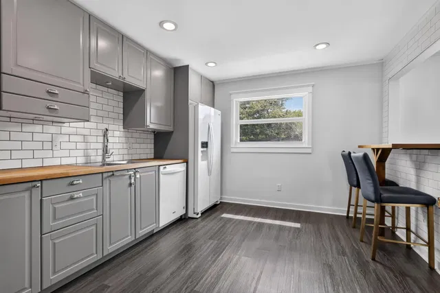 Residence photo 11