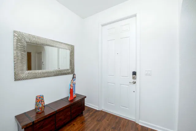 Residence photo 6