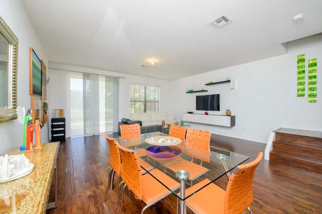 Residence photo 24
