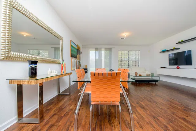 Residence photo 26