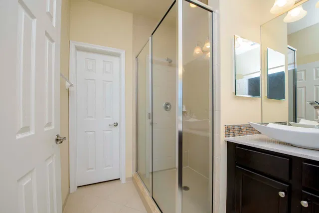 Residence photo 42