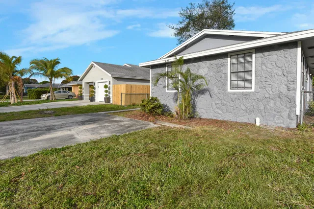 Residence photo 19