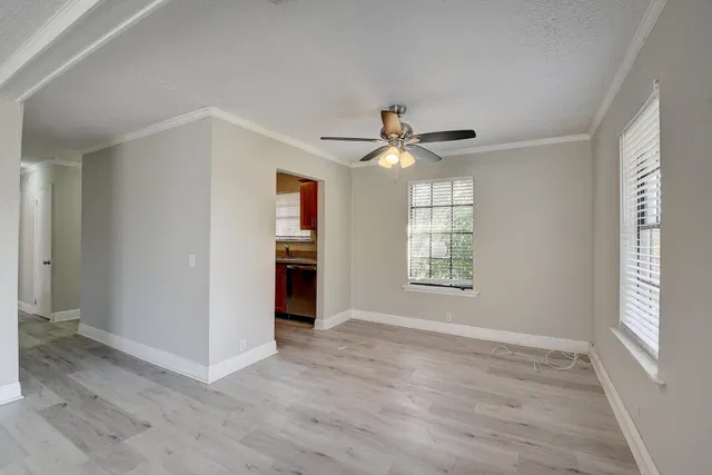 Residence photo 28