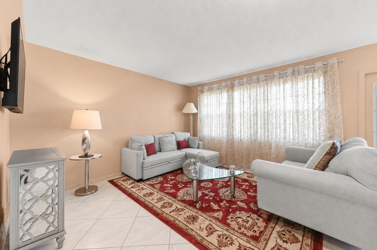  Residence photo 4