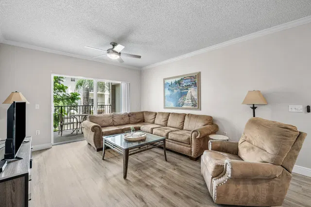 Residence photo 6