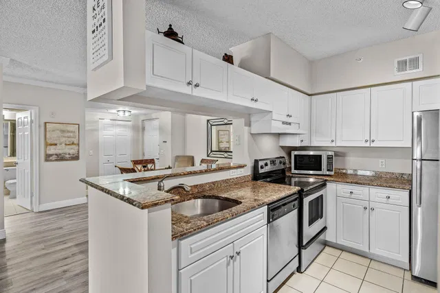 Residence photo 10