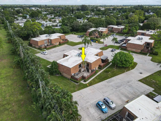 Residence photo 4