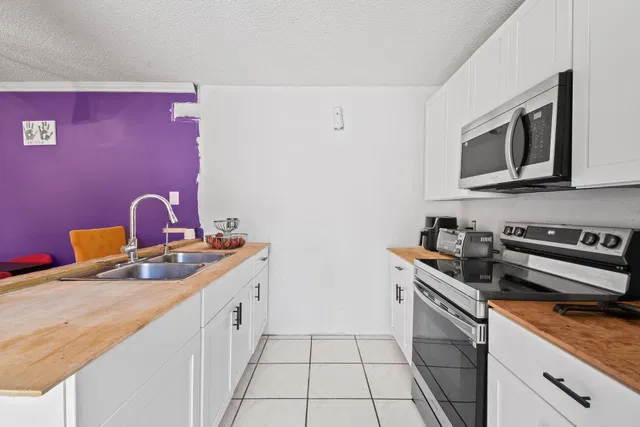 Residence photo 16