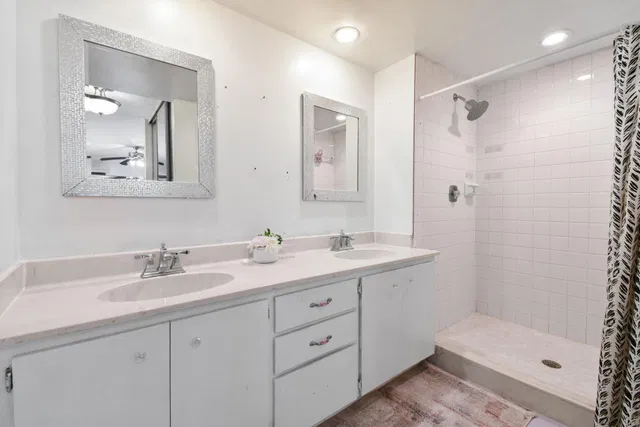 Residence photo 28