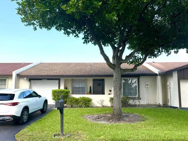 Residence photo 2